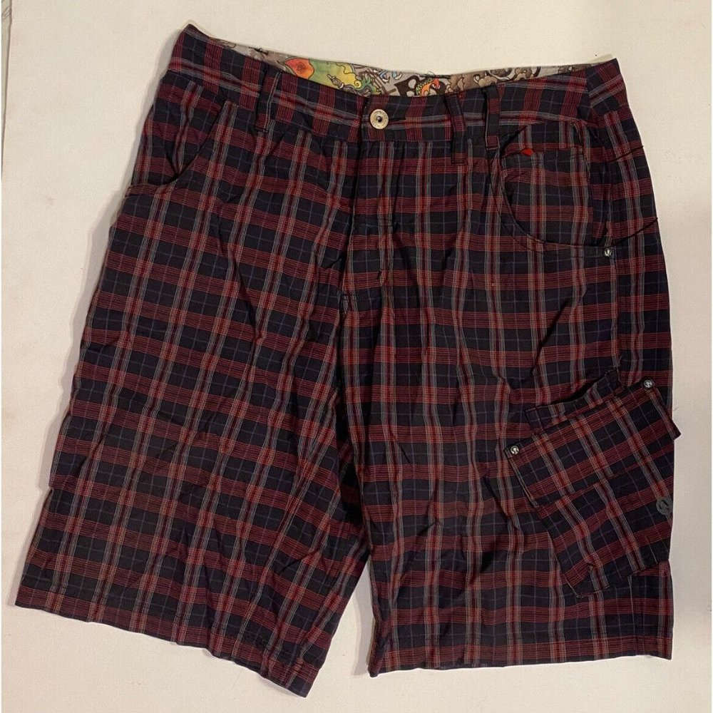 Lululemon Athletica Men's Large Red Black White Plaid Cargo Shorts 34" x 13"
